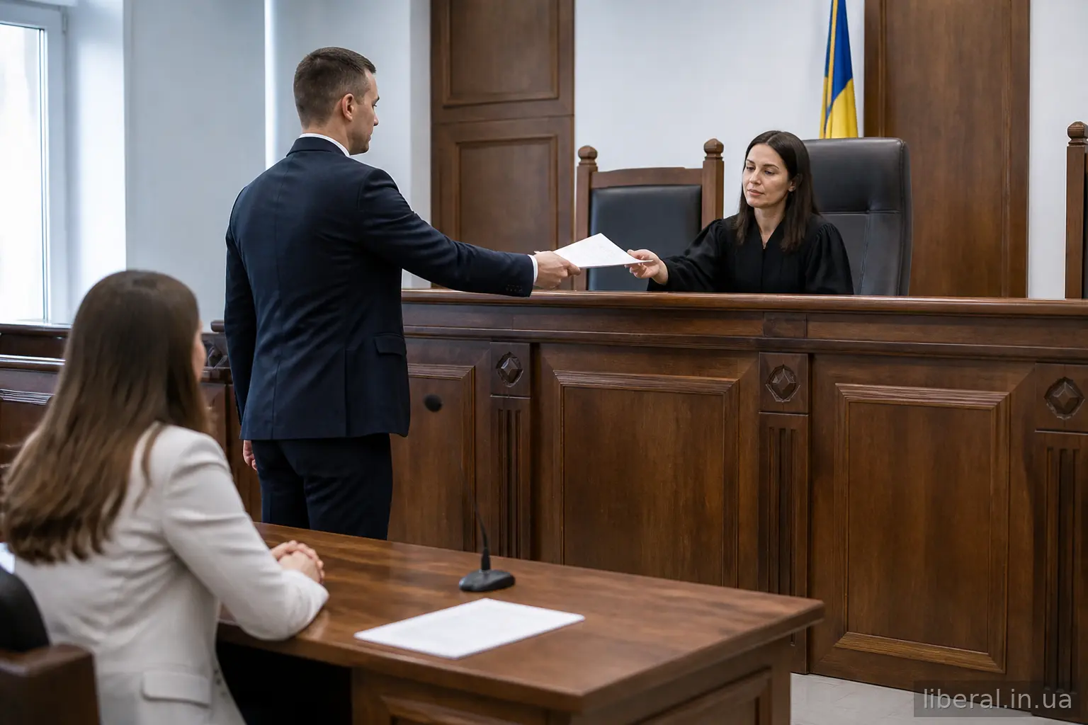 Громадянин оскаржує рішення влади в суді